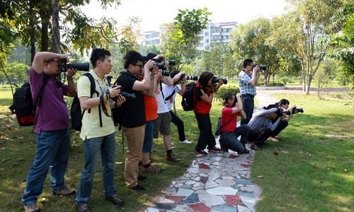 中国著名摄影教育家方肃教授来院作摄影讲座