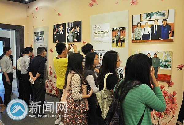 宣传统战党支部与人文学院学生党支部结对共建探访“革命先烈”故居