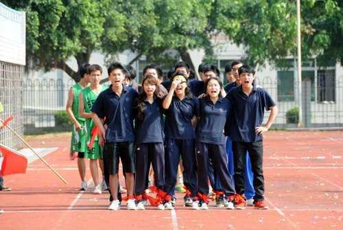 ѧУ��������֧���Ļ���֮��5��6�㡱�������ܾ���ȡ��Բ���ɹ�