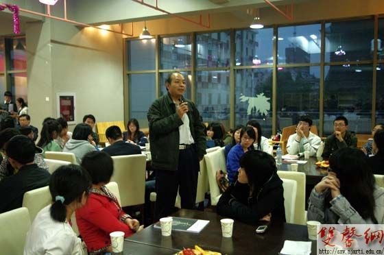 人文学院第五届读书节开幕