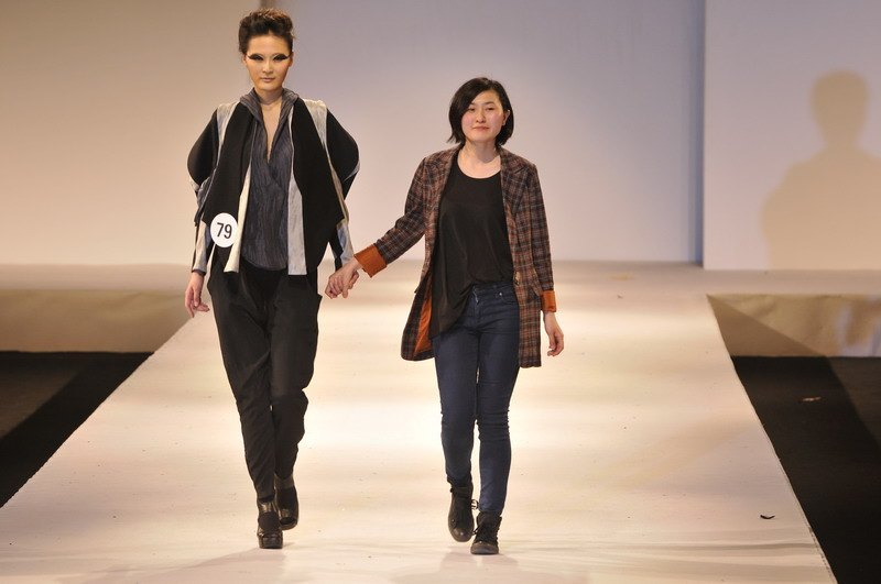 2012上海国际服装文化节国际服装论坛暨“环东华时尚周”落下帷幕