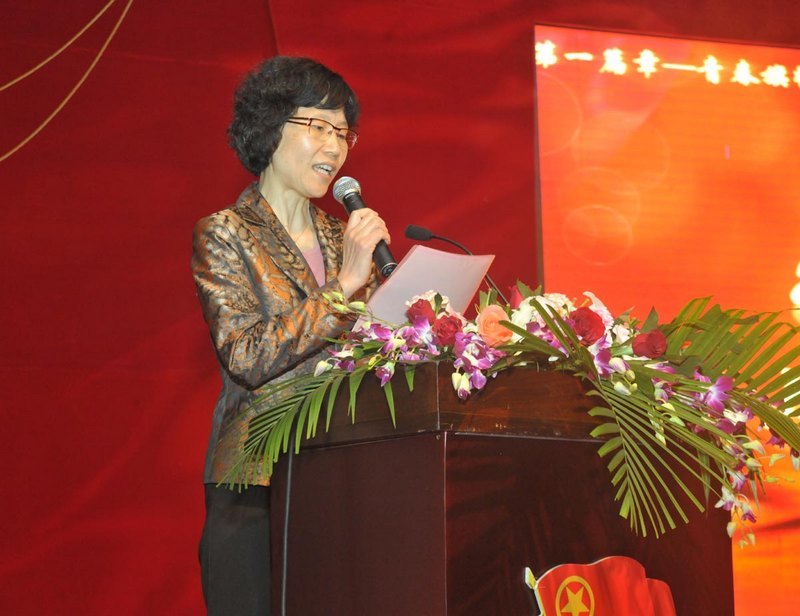 东华大学隆重举行2012年五四表彰大会暨第二十七届“东华之春”诗歌朗诵会(图)