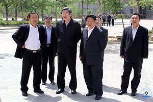 ��ʮ���й�������ѧ�����ֻ��غ�Ⱥ�Ļվ�仧���ϴ�ѧ