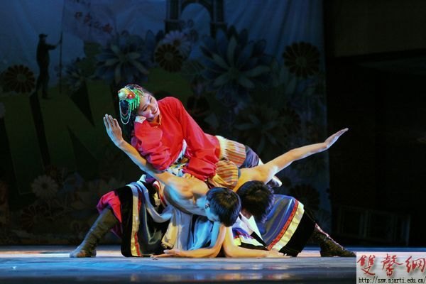 第四届研究生“黄瓜园”艺术节开幕式隆重举行