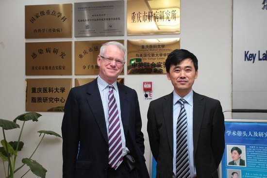 伦敦大学学院医学院院长帕特里克?麦斯威尔教授访问重庆医科大学
