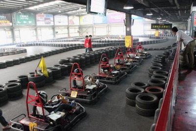 工学风驰车协举办高校卡丁车大赛