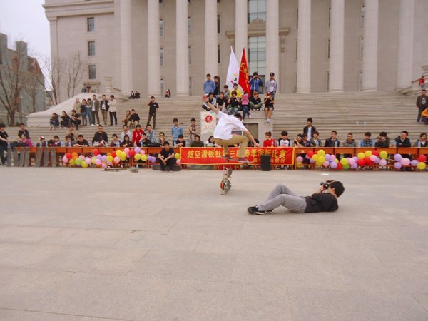 展青春风采 秀魅力年华