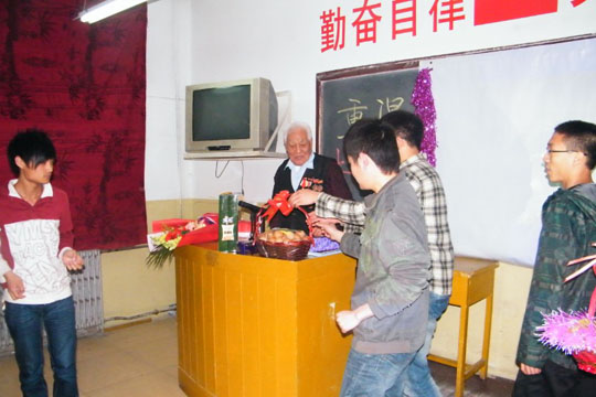 物电学院邀请志愿军老战士讲述上甘岭战役