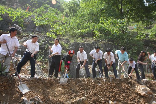 ����ʦ��ѧԺ������¤�Ӵ�˴��ƶ��Ŀ������ʽ˳������