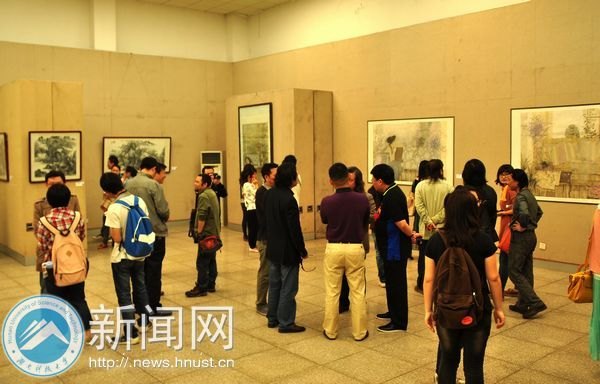 艺术学院研究生肖志伟中国画探索展顺利举行