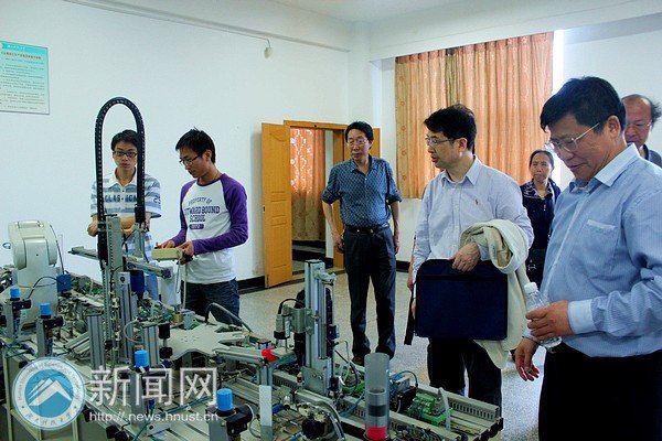 湖南科技大学省级实践教学示范中心接受湖南省教育厅验收