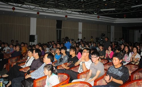 用《金展鹏》致敬金展鹏——全国教书育人楷模主题话剧公演