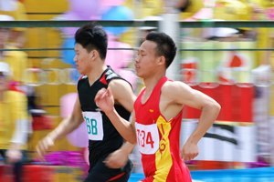 2012年田径运动会闭幕