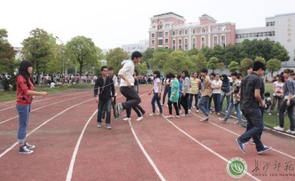 长沙师范学校2012年阳光体育运动会跳绳比赛结束