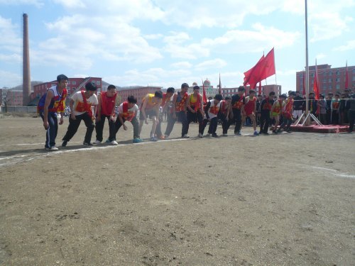 通化师范学院隆重举办第五届“阳光体育杯”校园长跑接力赛