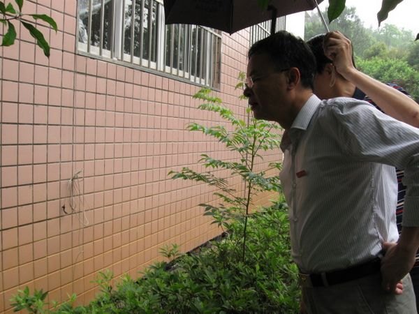 校领导带队检查安全隐患整改工作