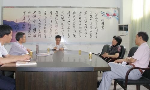 李韶春副书记到思政部听课评课