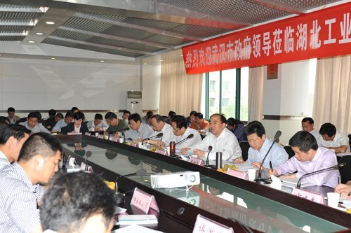 武汉市副市长胡立山调研湖工大:李纸路巡司河综合整治工程2013年底完成