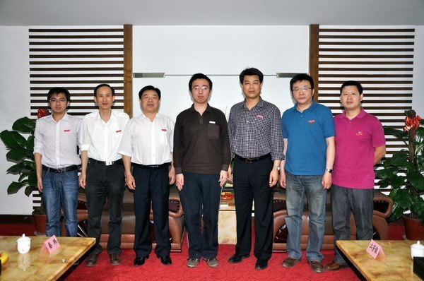 马国防接见“中国大学生自强之星” 提名者苏春祥