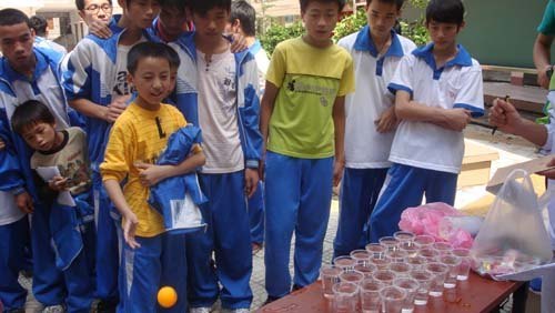 ��������ѧԺ��֯־Ը�߸�ï����У��չ�ذ������ͯ�