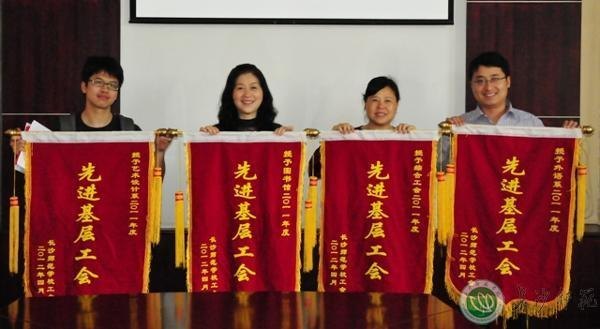 У�����ٿ��������2011����Ƚ�����͸���