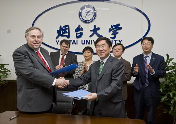 ��������ʲ�ƶ��Ĵ�ѧ����������