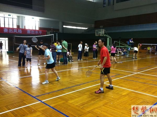 南京艺术学院夺得在宁高校羽毛球比赛季军