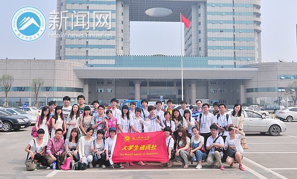 校园记者广电行 学习如何做新闻人