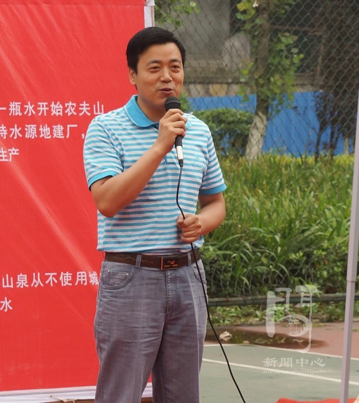 �ͷ��ഺ   ��������ѧԺ������У԰������¡�ؿ�Ļʽ