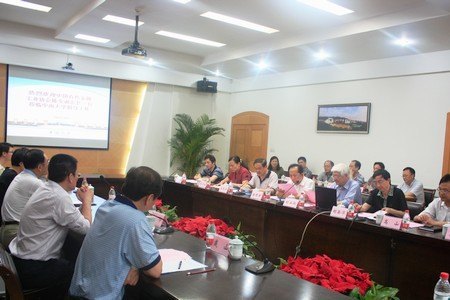 �й���ɫ������ҵЭ���ȫѵ�᳤һ������