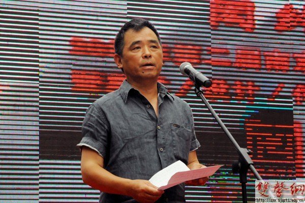 2012��ҵչʢ��Ļ&nbsp;ǧ�����Ʒ���ʵ�̨