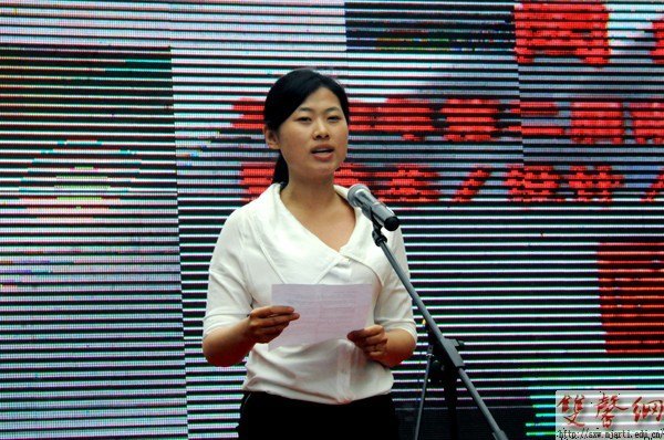 2012��ҵչʢ��Ļ&nbsp;ǧ�����Ʒ���ʵ�̨