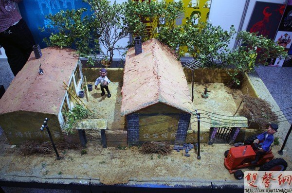 2012��ҵչʢ��Ļ&nbsp;ǧ�����Ʒ���ʵ�̨