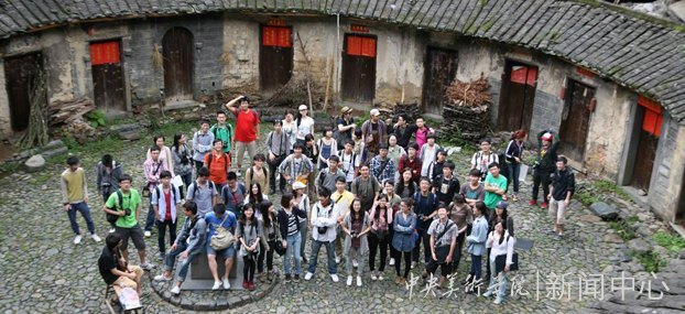 “社会实践与艺术考察、外出写生课程”专题展精彩纷呈