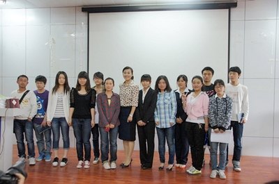 校妇工委举办引航助飞讲座