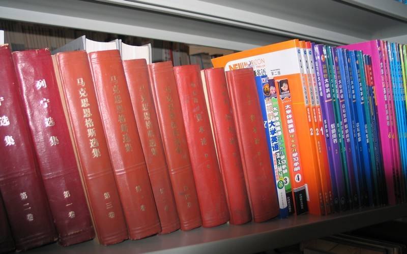 ������ͼ��Ư��վ��ӭ���������ȡ�