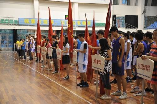 湖北工业大学2012年“湖工杯”男子篮球联赛开幕