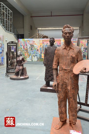 ʮ���ý�弯�б����Ͼ�����ѧԺ2012��ҵչ