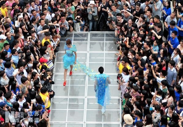 ʮ���ý�弯�б����Ͼ�����ѧԺ2012��ҵչ