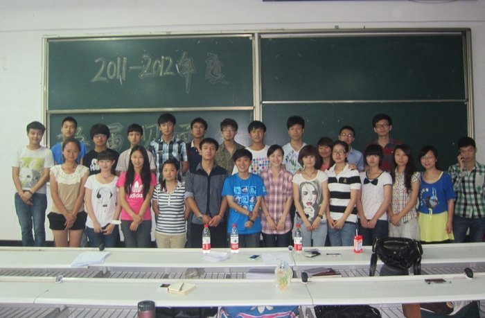 承载期盼 铸就明天记2012年校学生会换届见面大会