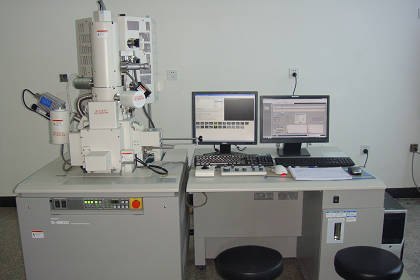 场发射扫描电子显微镜安装调试成功现已投入使用