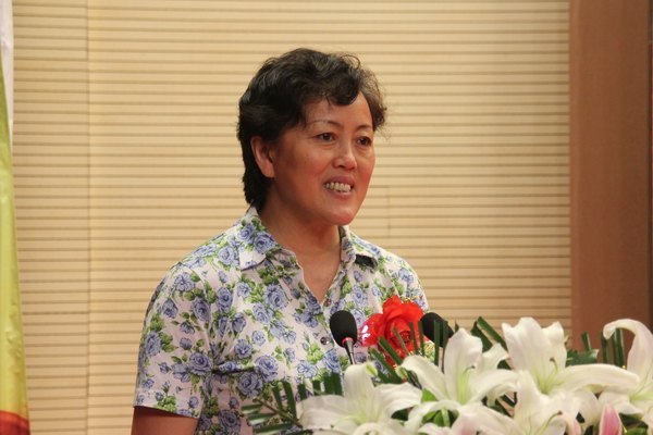 �׽�֣�ݵط���У��ѧ�����Ƿ�ɴ�����֣��ְҵ����ѧԺ¡�ؾ���