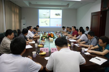 张尧学校长到后勤部门调研