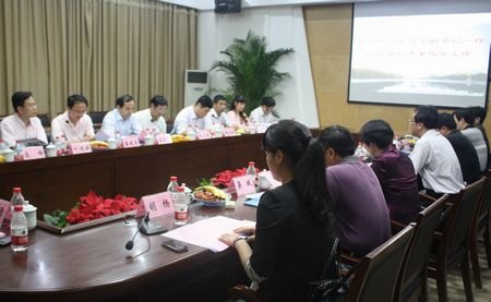 �Ͼ�������У��У���д�ѧ���Ļ����ʽ���