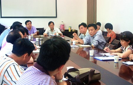 ѧУ�ٿ�2011��ȵ�����������������ִ�������鿼�˹����㱨��