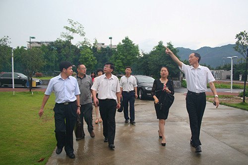 ���г���У���С�ϣ������ѧԺΪ�ط��Ļ���������������