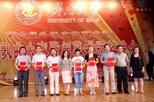 �����������Ļ������ڱ�Ļ