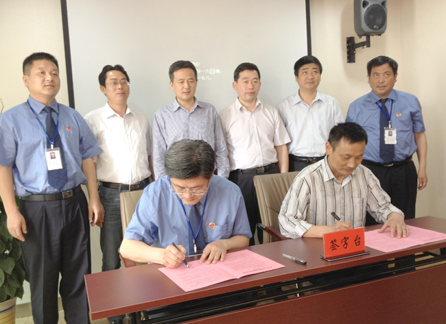 政法学院与金安区人民检察院签署“校检共建”合作协议