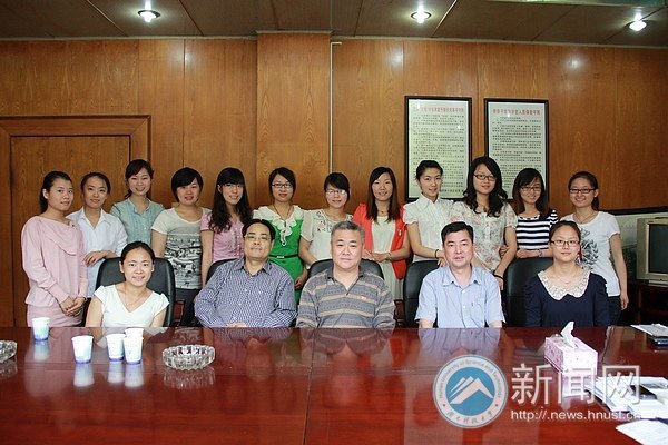 15λ��̩־Ը��ϧ��ĸУ Զ��̩��