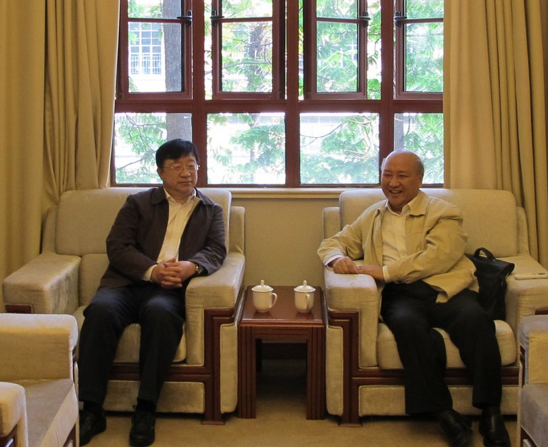 �Ϻ��������������ϻ�᳤�����һ����У����